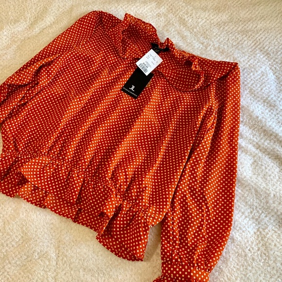 Adorable polkadot blouse - Picture 1 of 5